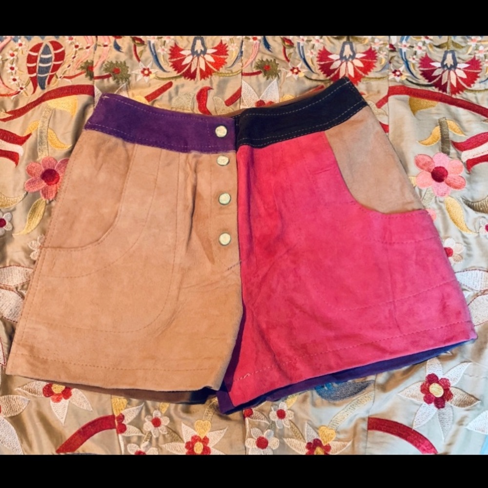 Groovy Suede shorts 1960’s, 1970’s